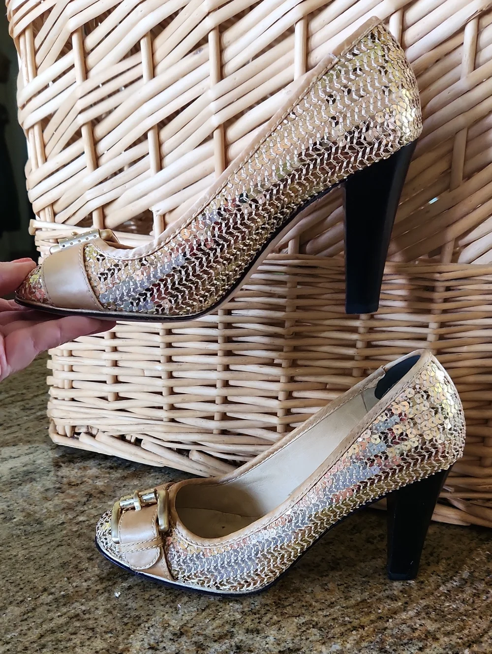 Gold sz 7 Glamorous Sequined Heels Shoes Party